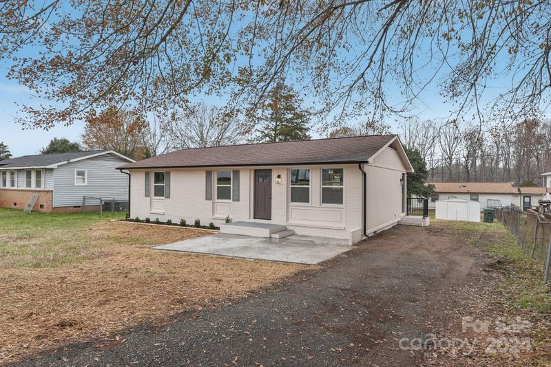 725 Shannon Bradley Rd, Gastonia, NC 28052