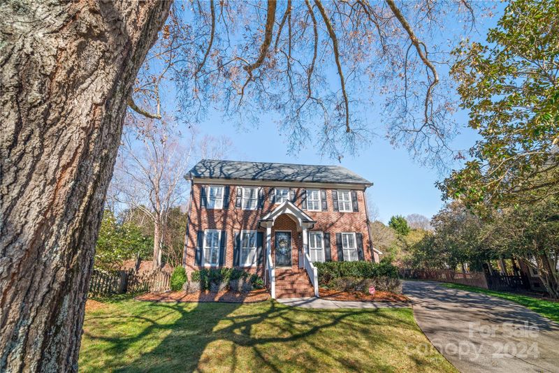 1103 Hulston Ct, Charlotte, NC 28211
