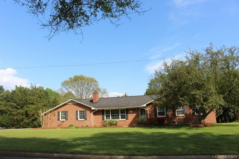 101 Lynbrook Dr, Davidson, NC 28036