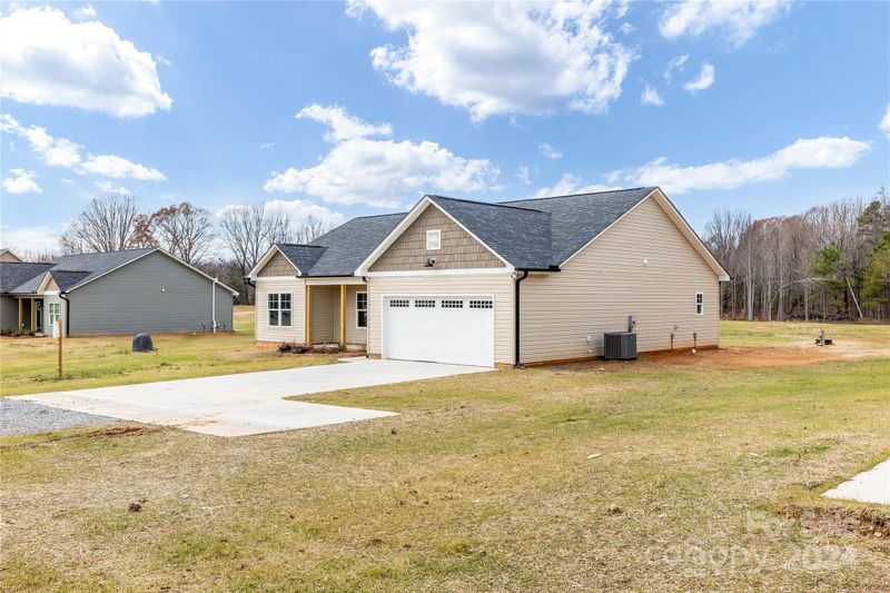 8695 Freeze Rd, Kannapolis, NC 28081