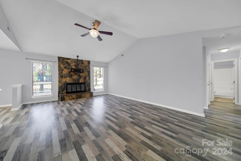 6613 Montezuma Trl, Charlotte, NC 28227