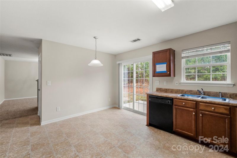 7937 Rusty Plow Ct, Charlotte, NC 28216