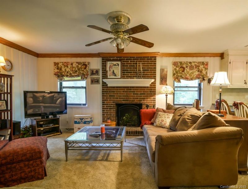 10038 Idlewild Rd, Matthews, NC 28105