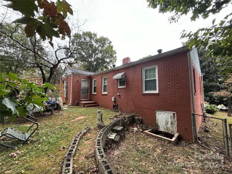 2320 Orton St, Charlotte, NC 28208