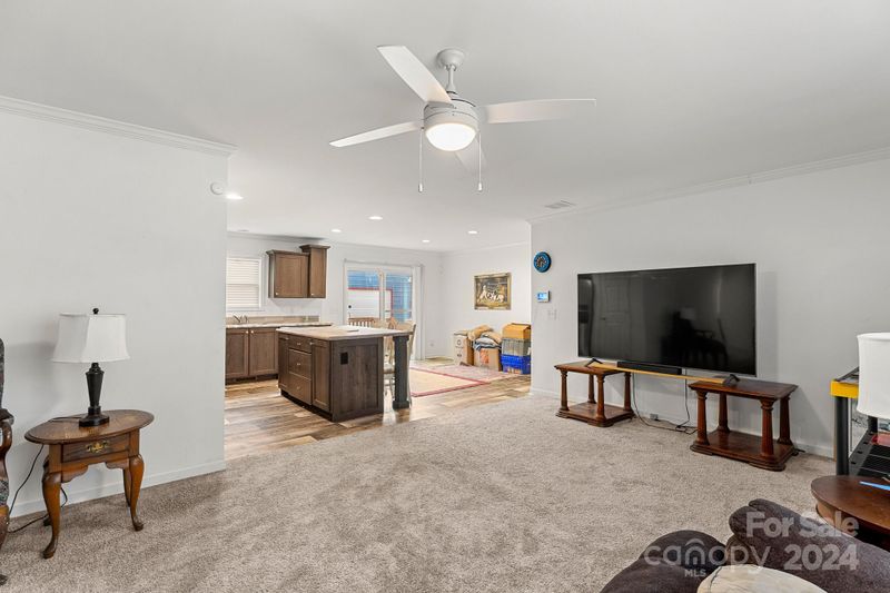 923 Slick Rock Rd, Chester, SC 29706