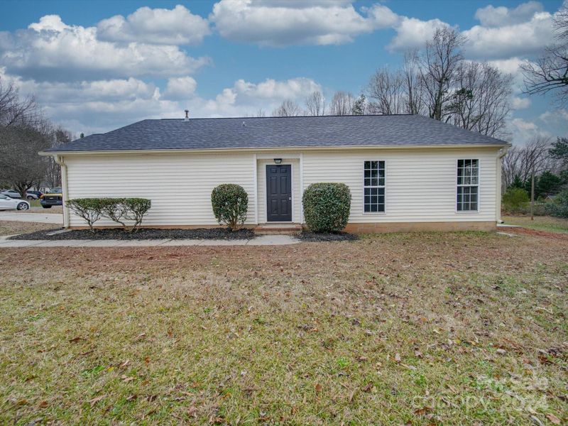 7225 Preakness Stakes Ln, Charlotte, NC 28215