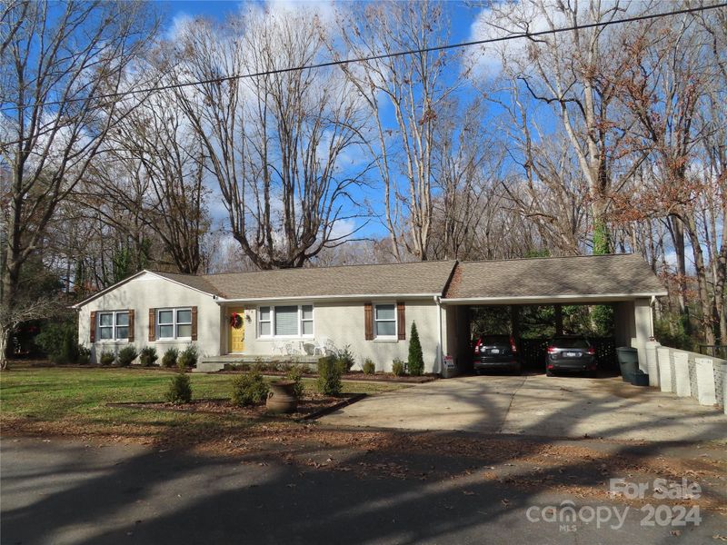 202 Lakeview Dr, York, SC 29745