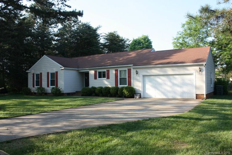 175 E Waterlynn Rd, Mooresville, NC 28117