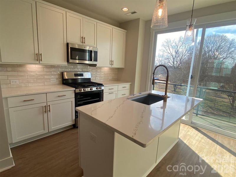 930 Callahan St #EQX1769, Charlotte, NC 28206
