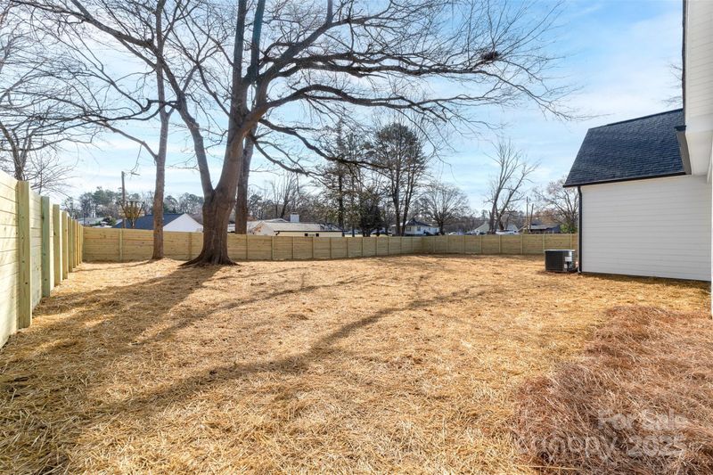 400 Belton Ave, Mount Holly, NC 28120