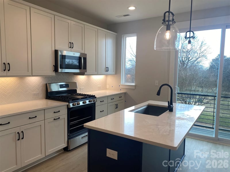 934 Callahan St #EQX1770, Charlotte, NC 28206