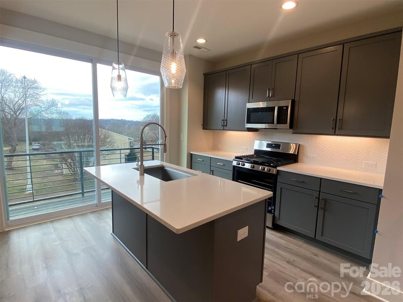 938 Callahan St #EQX1771, Charlotte, NC 28206