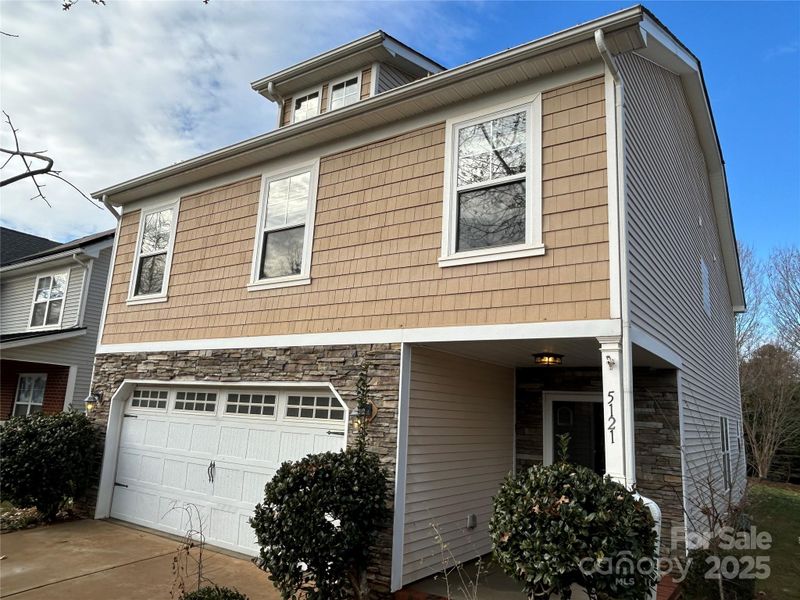 5121 Stone Park Dr, Charlotte, NC 28269