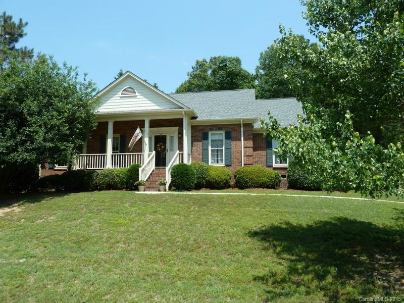 219 Wainsley Pl, Matthews, NC 28105