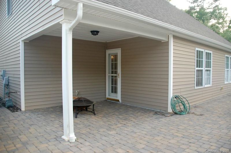 7464 Largo Ln, Fort Mill, SC 29707