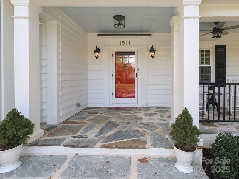 1511 S Wendover Rd, Charlotte, NC 28211