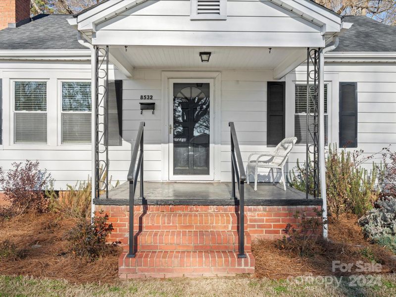 8532 Old Plank Rd, Charlotte, NC 28216
