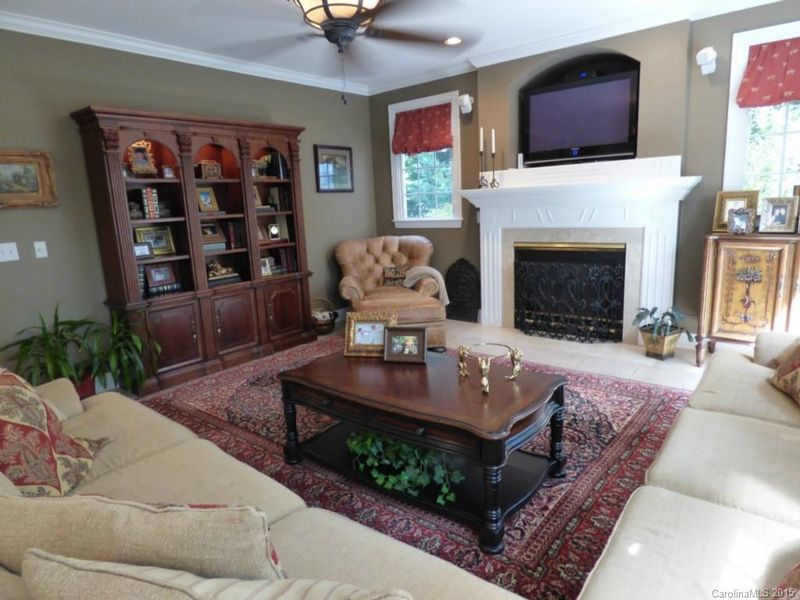 2317 Corrine Ct, Charlotte, NC 28270