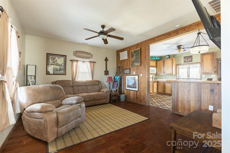 247 Camp Rotary Rd, Gastonia, NC 28052