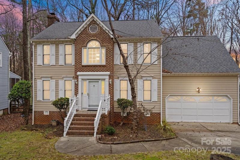 9530 Harris Glen Dr, Charlotte, NC 28269