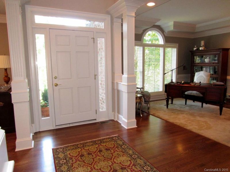 6400 Seton House Ln, Charlotte, NC 28277