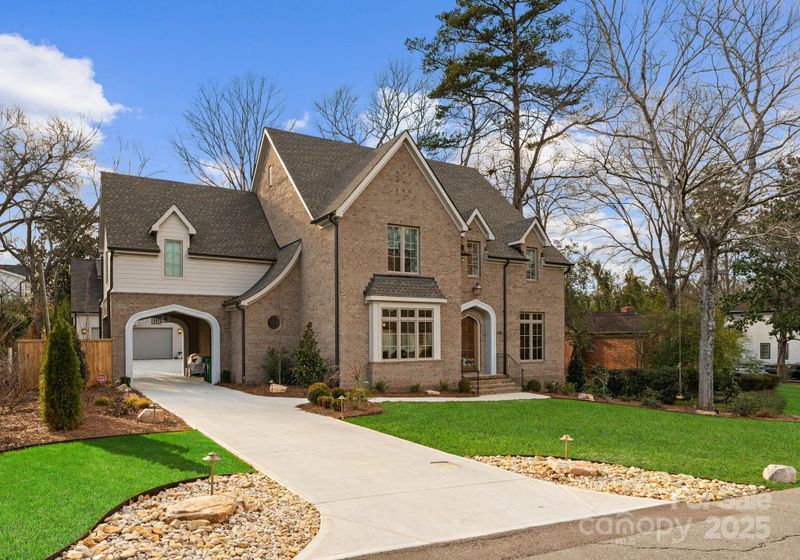 336 Anthony Cir, Charlotte, NC 28211