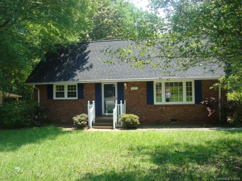 1025 Meadow Dr, Lancaster, SC 29720