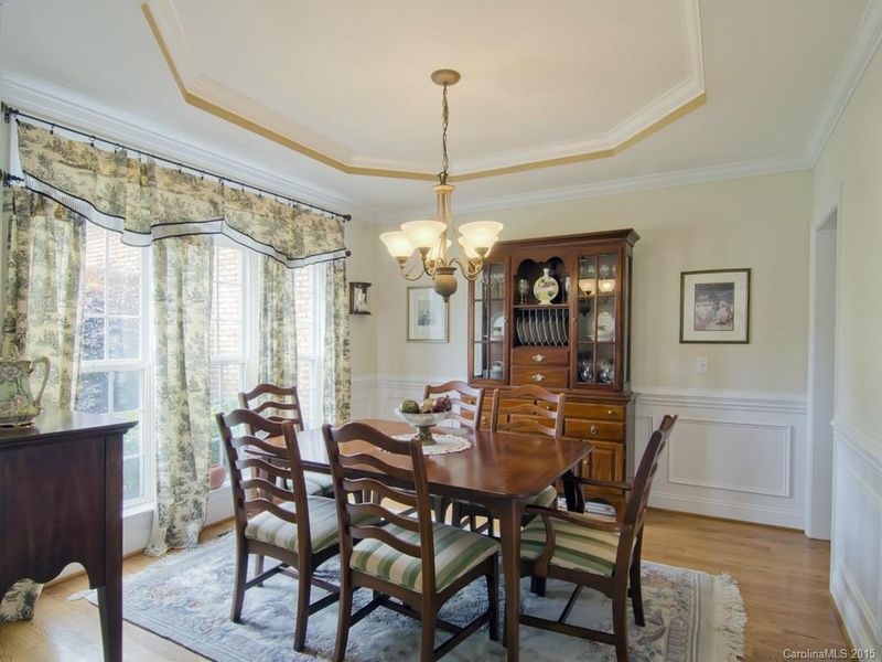 1428 Emerald Lake Dr, Matthews, NC 28104