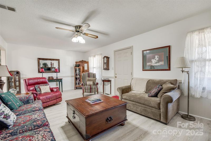 1459 Erwin St, Lancaster, SC 29720