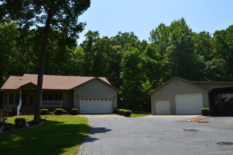 850 Brian Rd, Clover, SC 29710