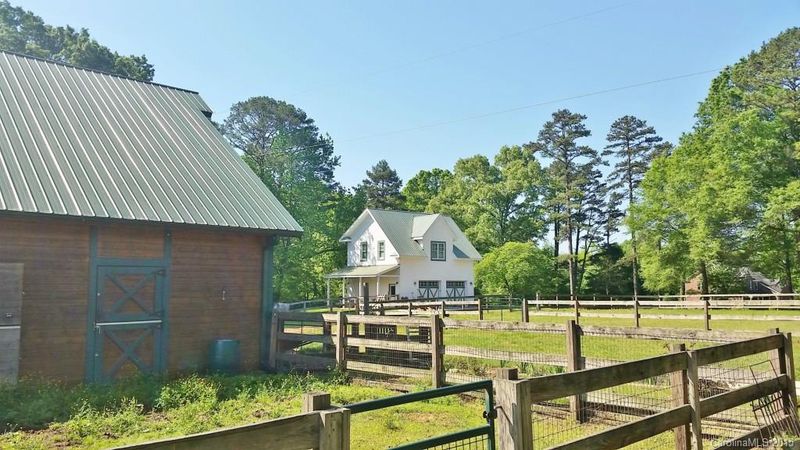 421 Potter Rd, Monroe, NC 28110