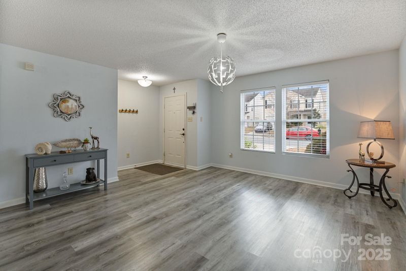 905 Littleton Dr, Concord, NC 28025