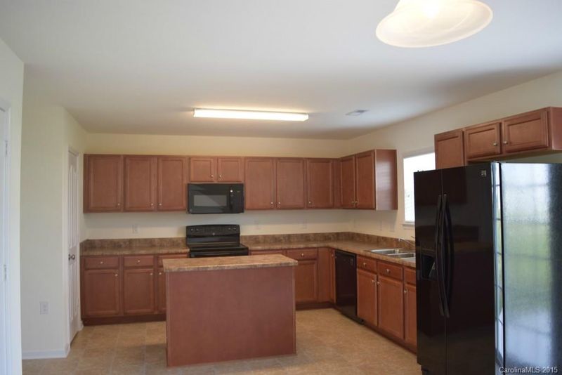 933 Cassidy Dr, Gastonia, NC 28054
