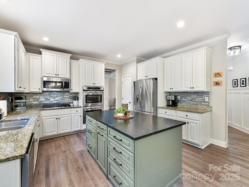 250 Kenway Loop, Mooresville, NC 28117