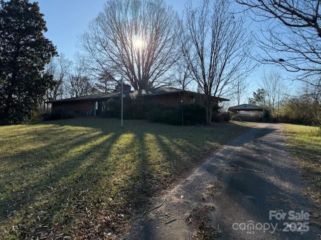 3195 Blackburn School Rd, Newton, NC 28658