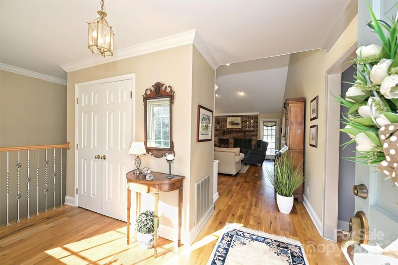 2608 Innsbrook Rd, Charlotte, NC 28226