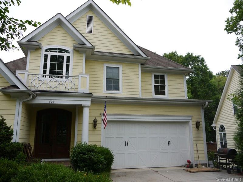 525 Delburg St, Davidson, NC 28036
