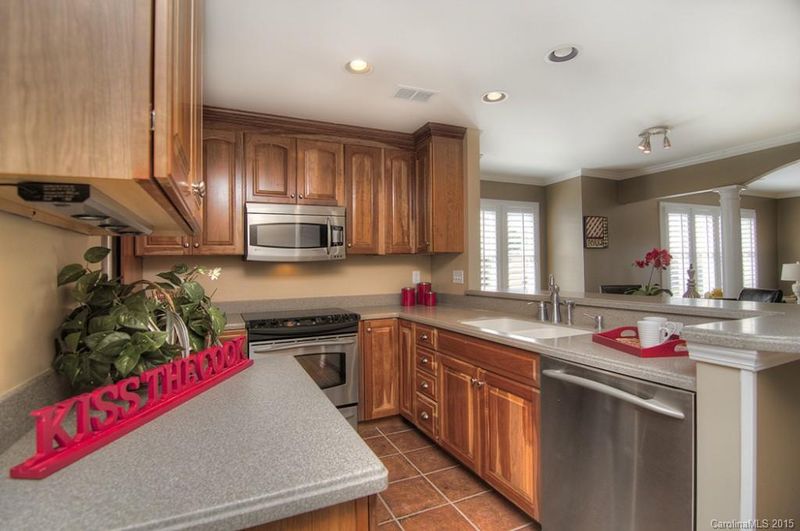 651 Portside Dr #51, Davidson, NC 28036