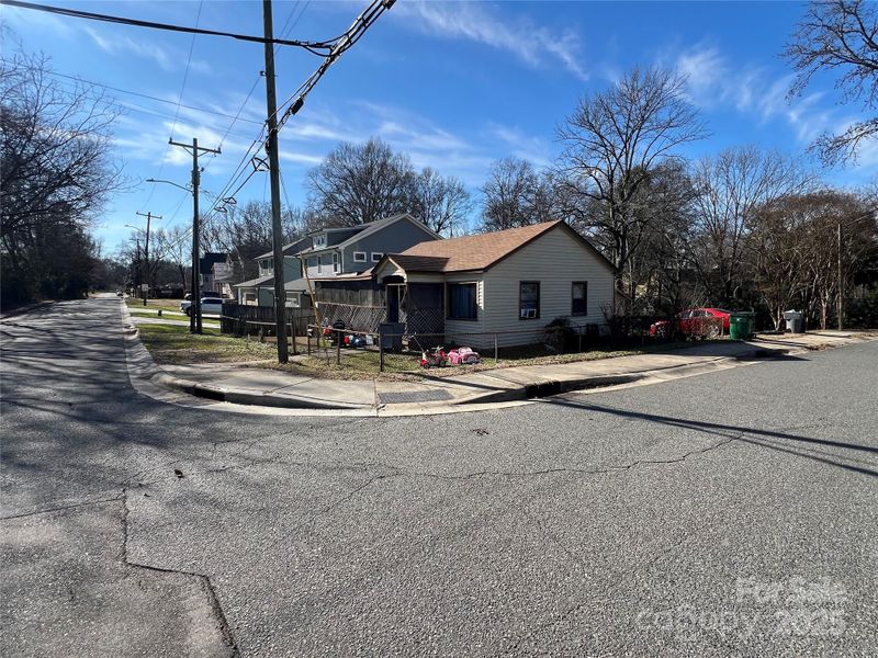 1731 Summey Ave, Charlotte, NC 28205