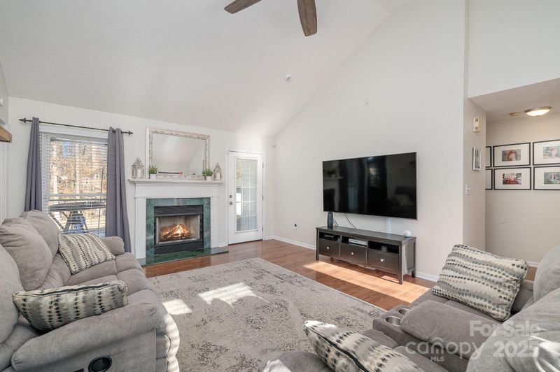 101 Ingonish Dr, Gastonia, NC 28056