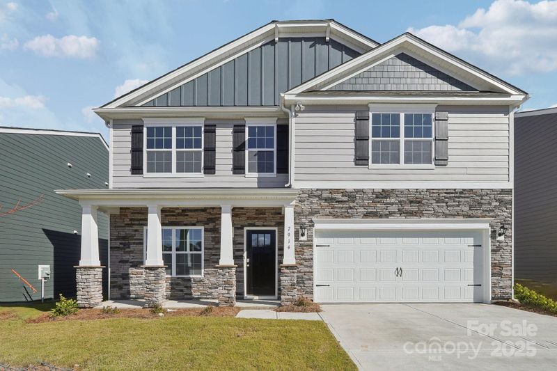 7894 Old Brook Rd, Sherrills Ford, NC 28673