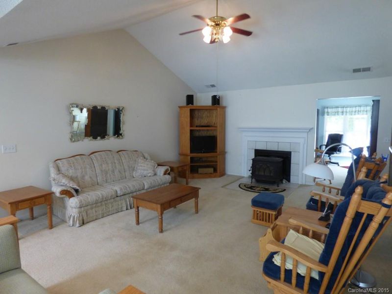 5722 Hedgecrest Pl, Charlotte, NC 28269