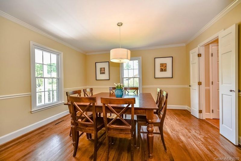 511 Briarpatch Ln, Charlotte, NC 28211