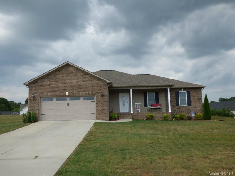 503 E Pine St, Maiden, NC 28650
