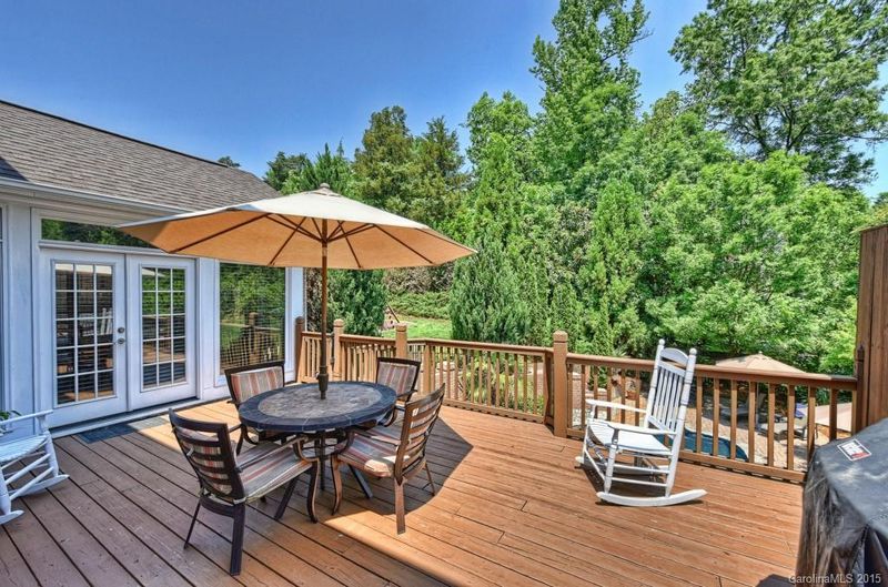2126 Glade Hill Rd, Charlotte, NC 28270