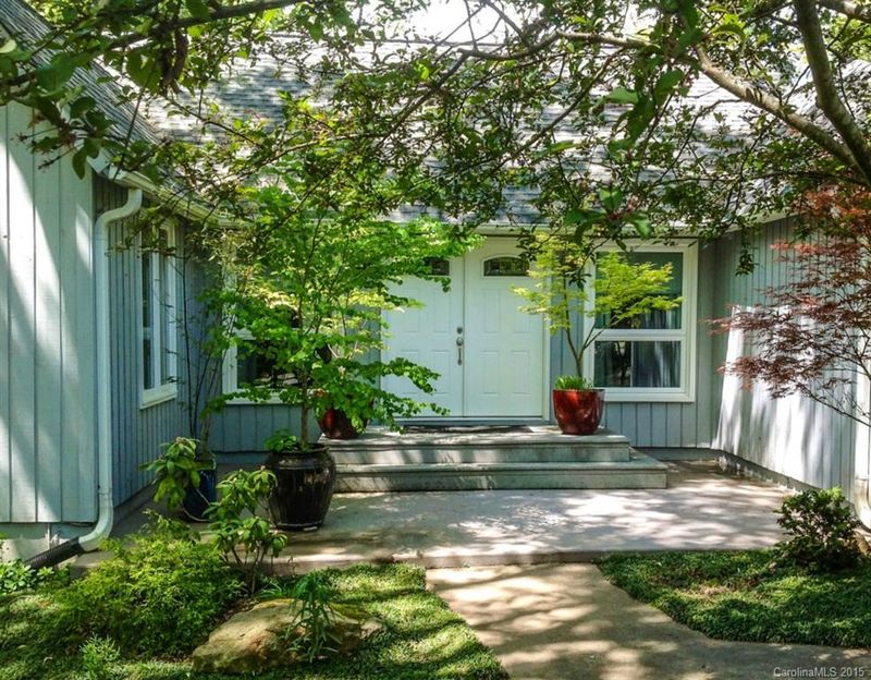 4011 Windward Dr, Tega Cay, SC 29708