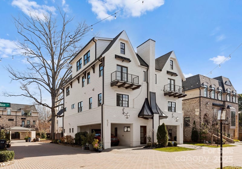 621 Mattie Rose Ln, Charlotte, NC 28204