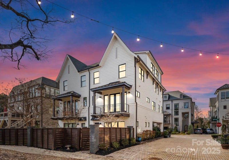 621 Mattie Rose Ln, Charlotte, NC 28204