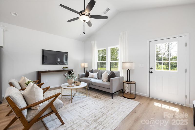 103 Fairview St, Mount Holly, NC 28120