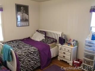 927 Carrington Dr, Charlotte, NC 28214